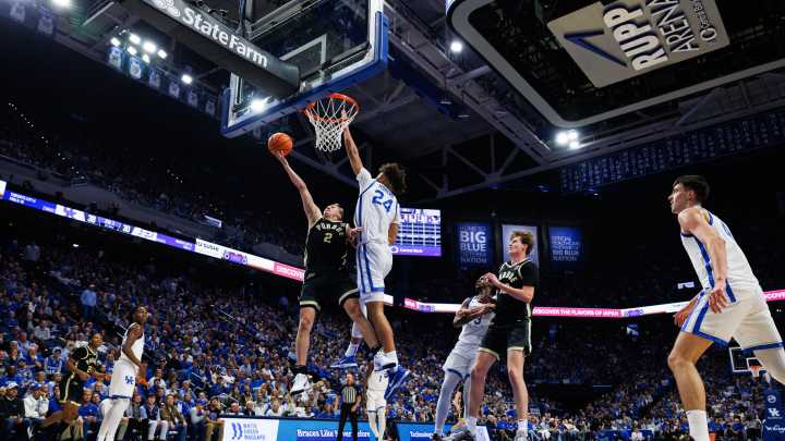 See Kentucky Wildcats vs Purdue basketball game in photos