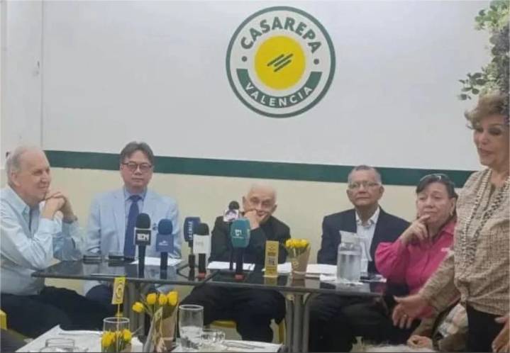 Gran Gala de los 70s, 80s y 90s a beneficio de las obras sociales de la Parroquia Inmaculada de Camoruco