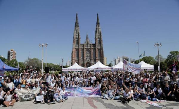 Sin clases mañana por un paro de los docentes
