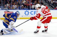 Deadspin | Sabres G Colten Ellis cools off Red Wings in NHL debut