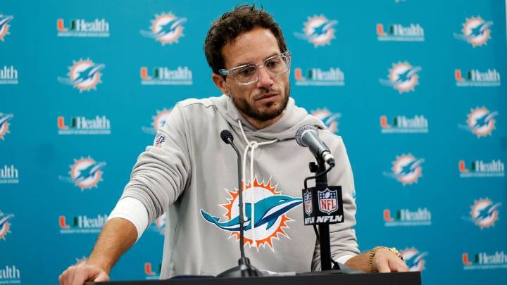 Mike McDaniel says Dolphins owner Steve Ross 'really frustrated'