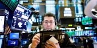Wall Street abrió con fuertes alzas en todos sus índices tras los avances comerciales entre Estados Unidos y China