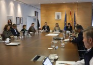 Roqueñí promete «colaboración con la Justicia» por el carbón desaparecido en el Puerto de Gijón