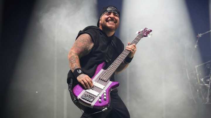 Ra Díaz, bajista chileno de Korn, fue nombrado Hijo Ilustre de Viña del Mar