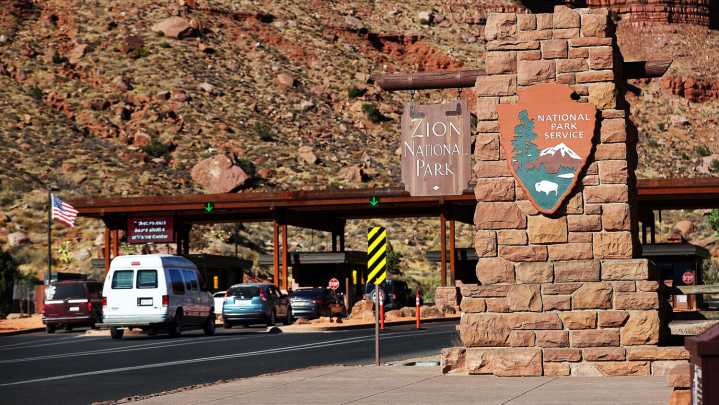 Canyoneer dies after rappelling accident in Zion National Park
