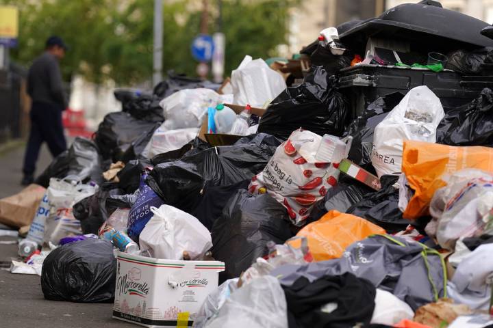 London borough could face bin strike as refuse workers back industrial action