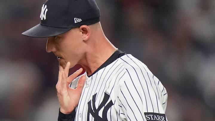 Yankees bullpen falters again in playoff