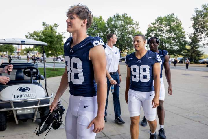 Five young offensive players that Penn State must retain for 2026, including a skill player