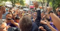 Milei realizó una breve recorrida por Mendoza y le pidió a sus militantes que "no aflojen"