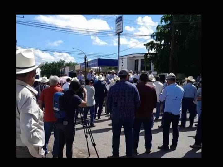 “No buscamos enfrentamientos, buscamos respuesta”: Productores en protesta del Valle del Yaqui