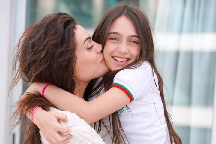 “Pichona de mi vida”. Cocina y taller de cerámica: el original cumpleaños de Gina, la hija de Emilia Attias