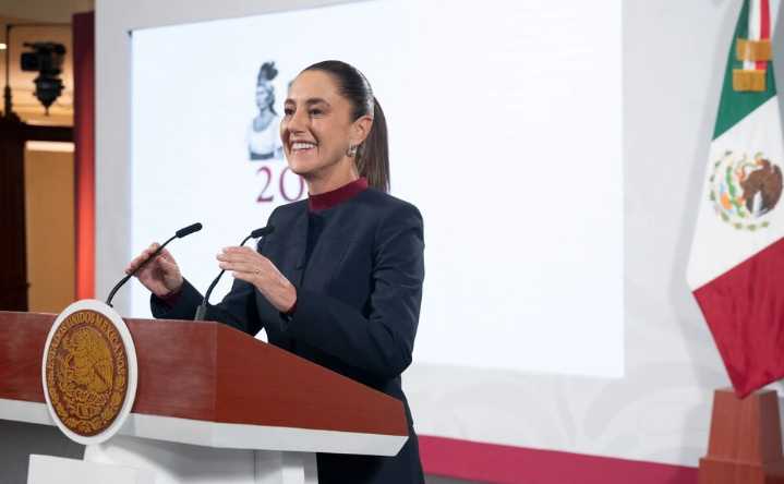Sheinbaum cuestiona al “feminismo de derecha” por ignorar desigualdades estructurales