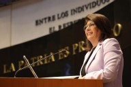 Senadora Mariela Gutiérrez, entrega su Primer Informe de Actividades Legislativas 