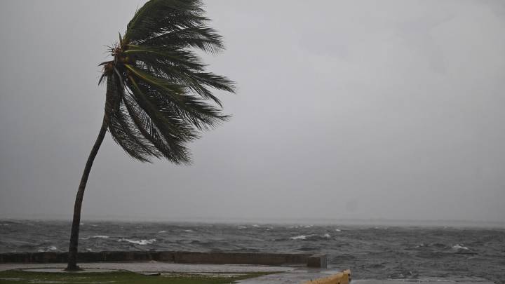 Hurricane Melissa threatens catastrophic flooding in Jamaica, Haiti and Cuba