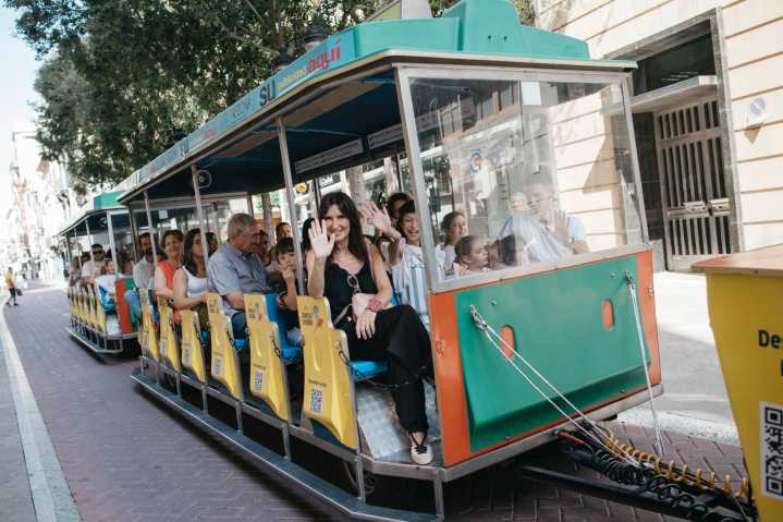 Castellón amplía el tren turístico con una nueva ruta para potenciar el turismo senior y dinamizar el comercio local