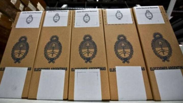 Resultados de las elecciones 2025: cuál es la diferencia entre las mesas testigo y los boca de urna
