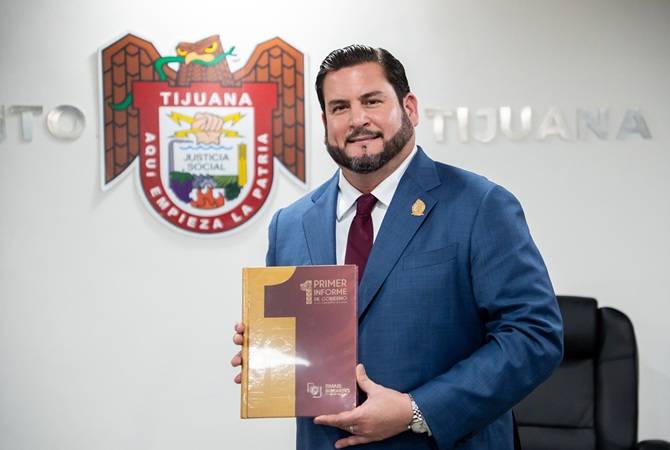 Presenta Burgueño su primer Informe de Gobierno ante el Cabildo 
