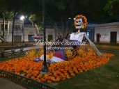 Esqueletos hacen del parque San Juan, en Mérida, su nuevo hogar