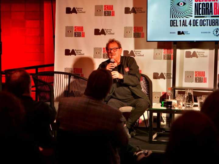 Paco Taibo II y Jorge Fernández Díaz abrieron Semana Negra BA en la Casa de la Cultura
