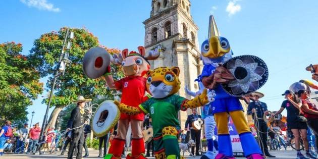 Llegan las mascotas mundialistas Zayu, Clutch y Maple a la ZMG