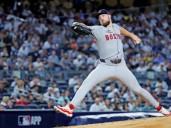 Boston se adelanta en la serie de comodín con gran actuación de Garrett Crochet
