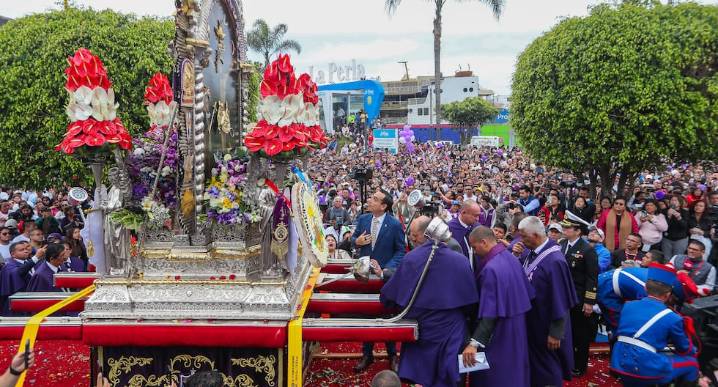 José Jerí participó en el homenaje al Señor de los Milagros en el Callao tras 22 años de ausencia