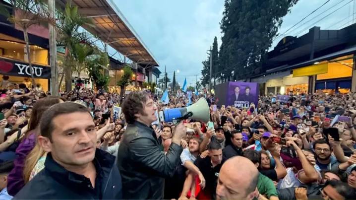 Milei cierra campaña en Rosario y Kicillof junto a Massa en San Martín