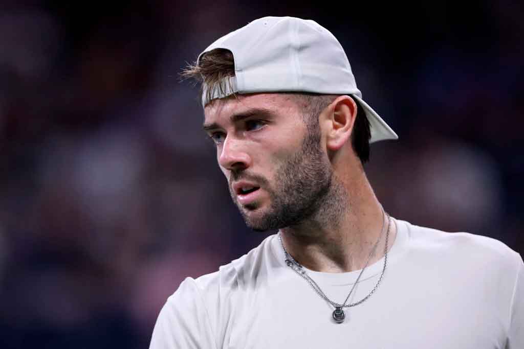 Británico Fearnley sorprende en torneo tenístico de Estocolmo