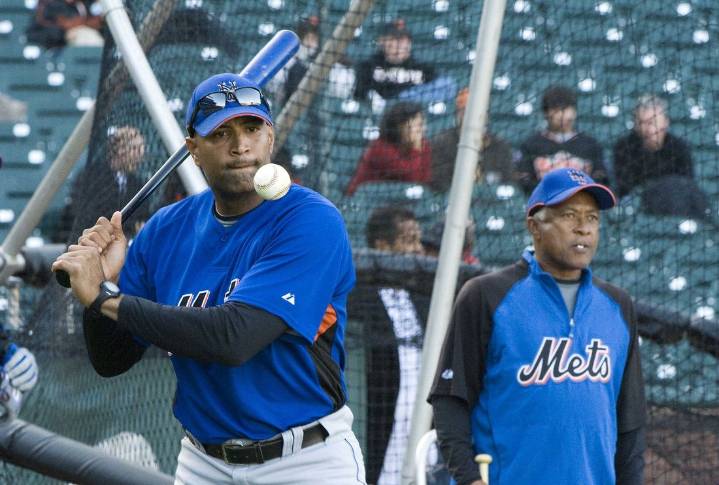 Deadspin | All-Star, patriarch Sandy Alomar Sr. dies at 81
