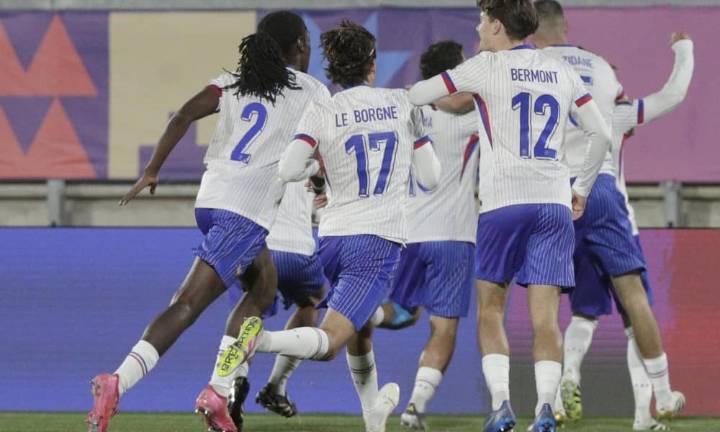 1-2. Francia gana con doblete de Bouabre y se las verá con Marruecos en las semifinales