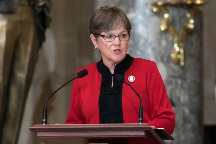 Kelly announces $442 million in major Kansas highway projects