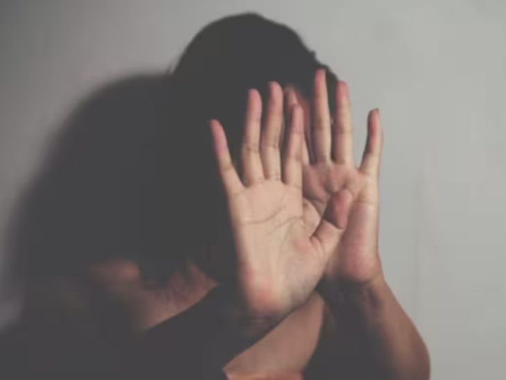 18-year-old medical student sexually assaulted for a month in Delhi:Accused blackmailed her with videos, two friends also sexually abused her, FIR registered