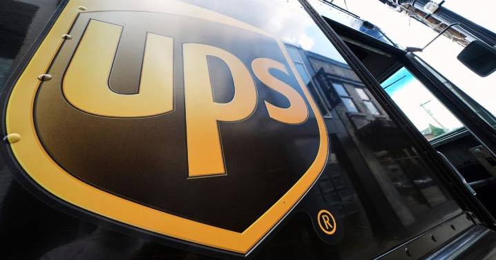 UPS 3Q results top Street; gives details of turnaround efforts, including 34,000 job cuts