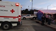 Camioneta se impacta contra puesto ambulante cerca del panteón de Dolores en Parral
