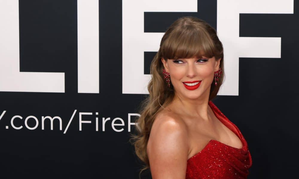 Taylor Swift rompe el récord de Adele como el álbum más vendido en una semana