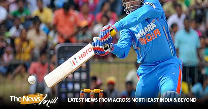 Aakash Chopra, Harbhajan Singh extend birthday wishes to Virender Sehwag