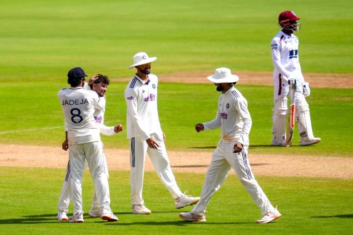 India Declare On Overnight Score Of 448 For 5, Lead By 286 Runs
