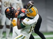 B.C. Lions 37, Edmonton Elks 24: Robert Carter interception, TD run key in surging Vancouver win