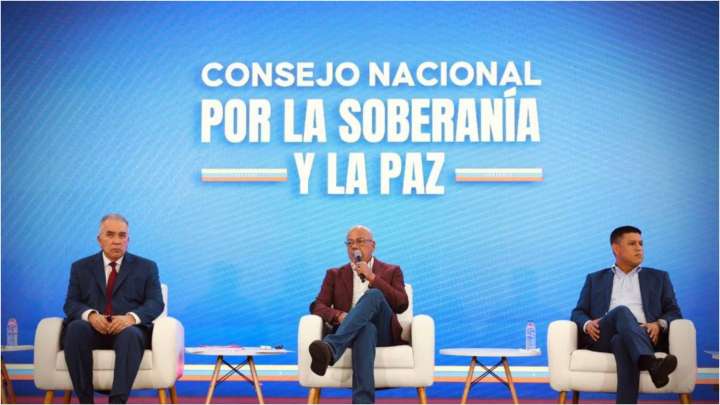 Jorge Rodríguez: las amenazas de EE. UU. violan todos los derechos internacionales