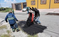 Realiza Saltillo acciones de bacheo de manera permanente