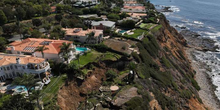 Wealthy Southern California town sees 4 backyards fall into the ocean—but it's not the 'Portuguese Bend Landslide Complex'