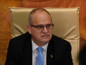 Acto a dos años de la masacre: "Hay peligro de que Hamas no cumpla el acuerdo de paz", dice el embajador de Israel