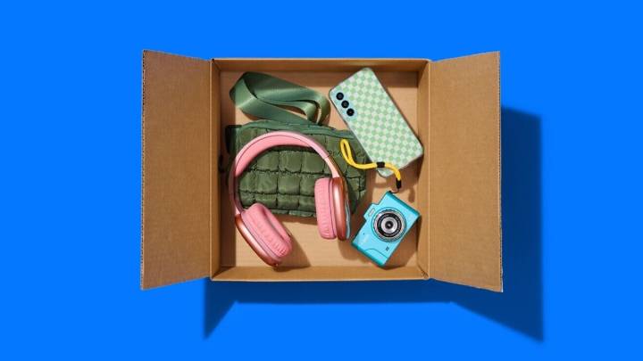 Are you 18 to 24? You can get 6 months of Amazon Prime for 0 dollars.