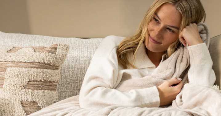 Shoppers snap up 'warm and comfortable' electric blanket at retailer cheaper than Debenhams