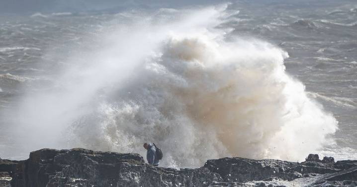 Storm Amy warning as first of season sees UK battered by 80mph winds