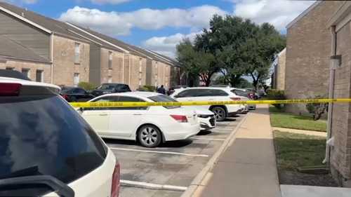 Mother's boyfriend charged after 4-year-old boy shot himself was out on bond for a previous case, records show