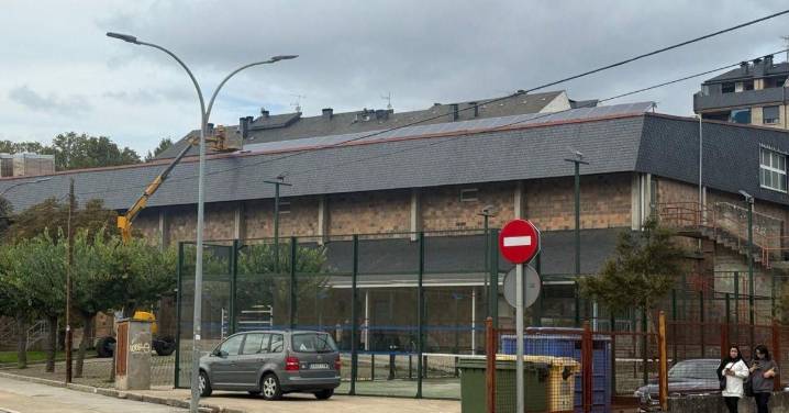 El pabellón generará electricidad para la red en O Barco de Valdeorras