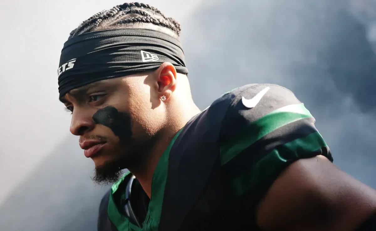 Aaron Glenn gets real about Justin Fields’ future as QB1 after Jets’ ugly loss to Broncos