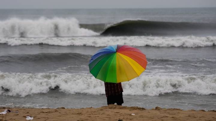 Cyclone Montha landfall process begins, to cross Andhra coast in 3