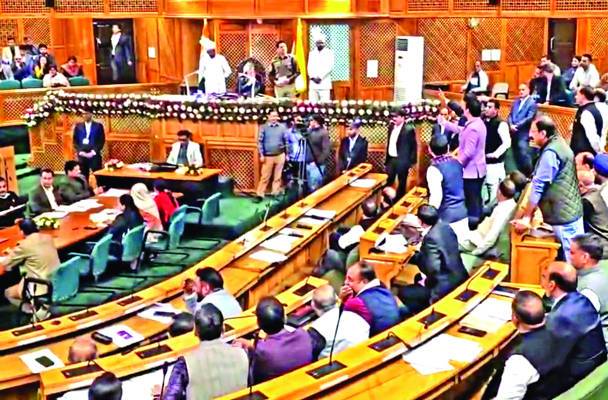 LA witnesses uproar over demand for discussion on floods, transfers in Education Deptt